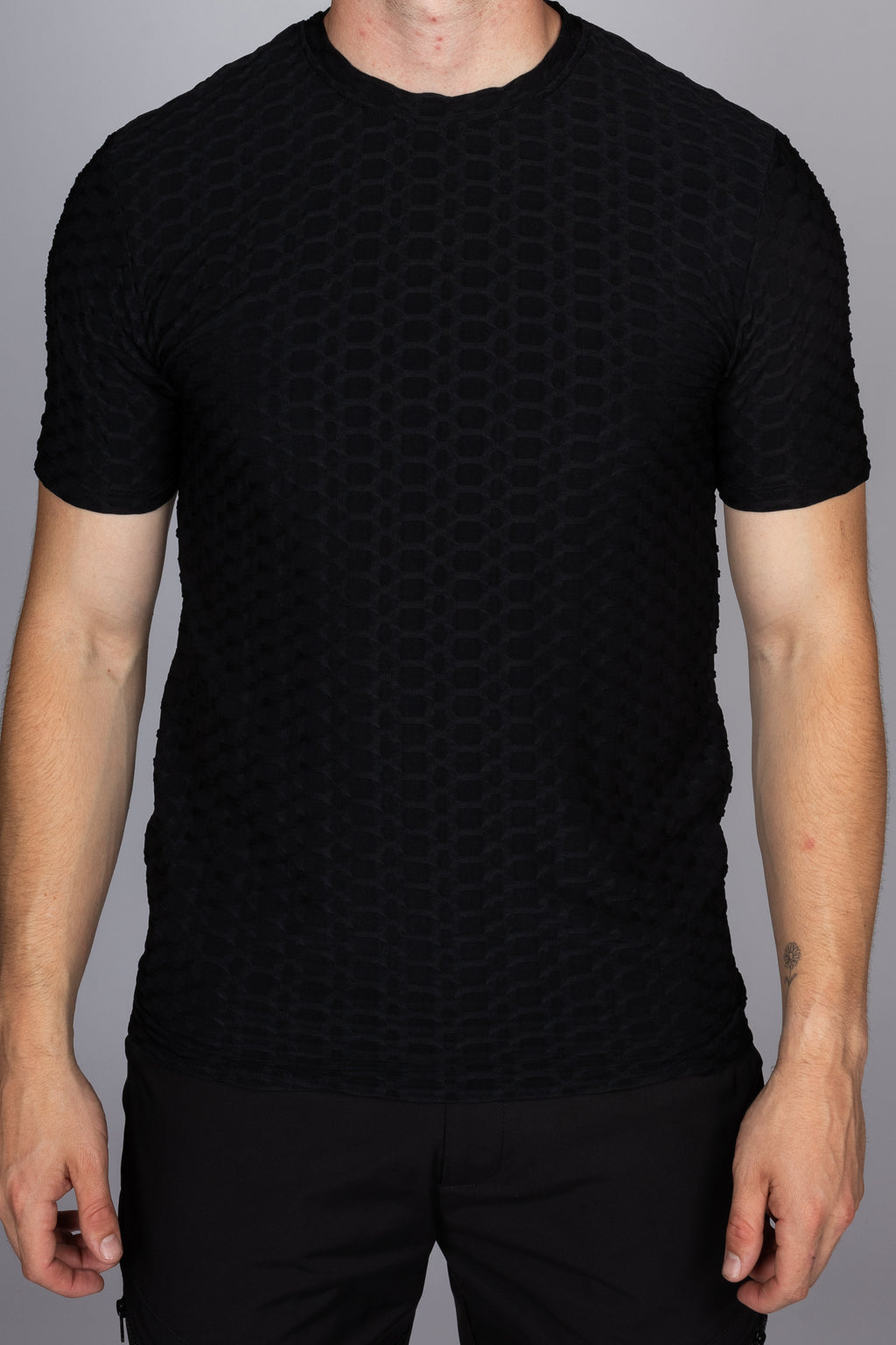 Muscle Fit Net Pattern T-Shirt