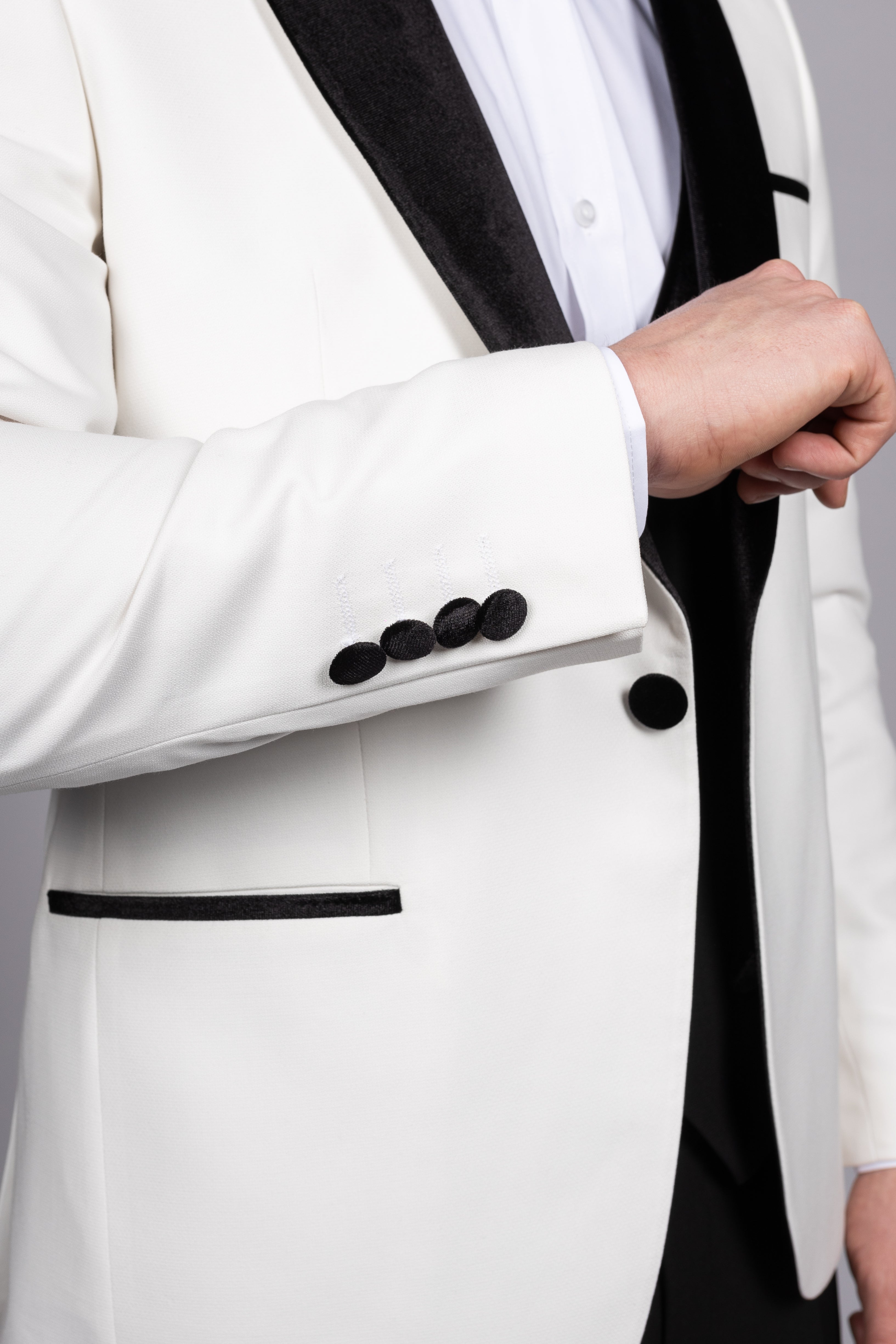 Milano White Velvet Shawl Lapel Tux