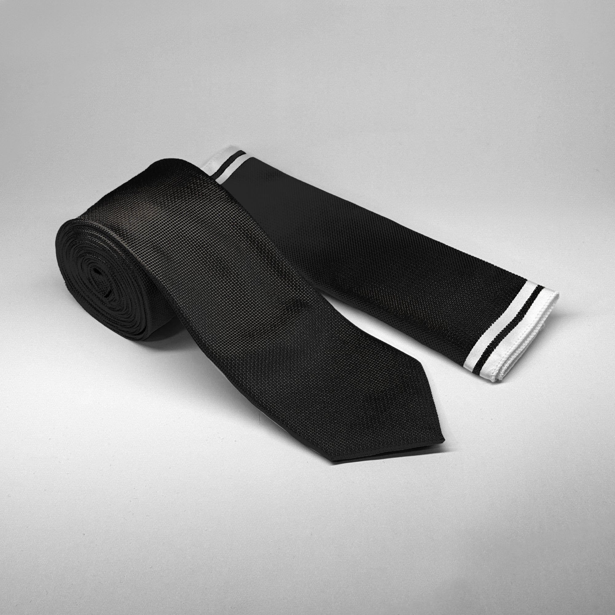MC Textured - Tie & Pocket Square Set in Black