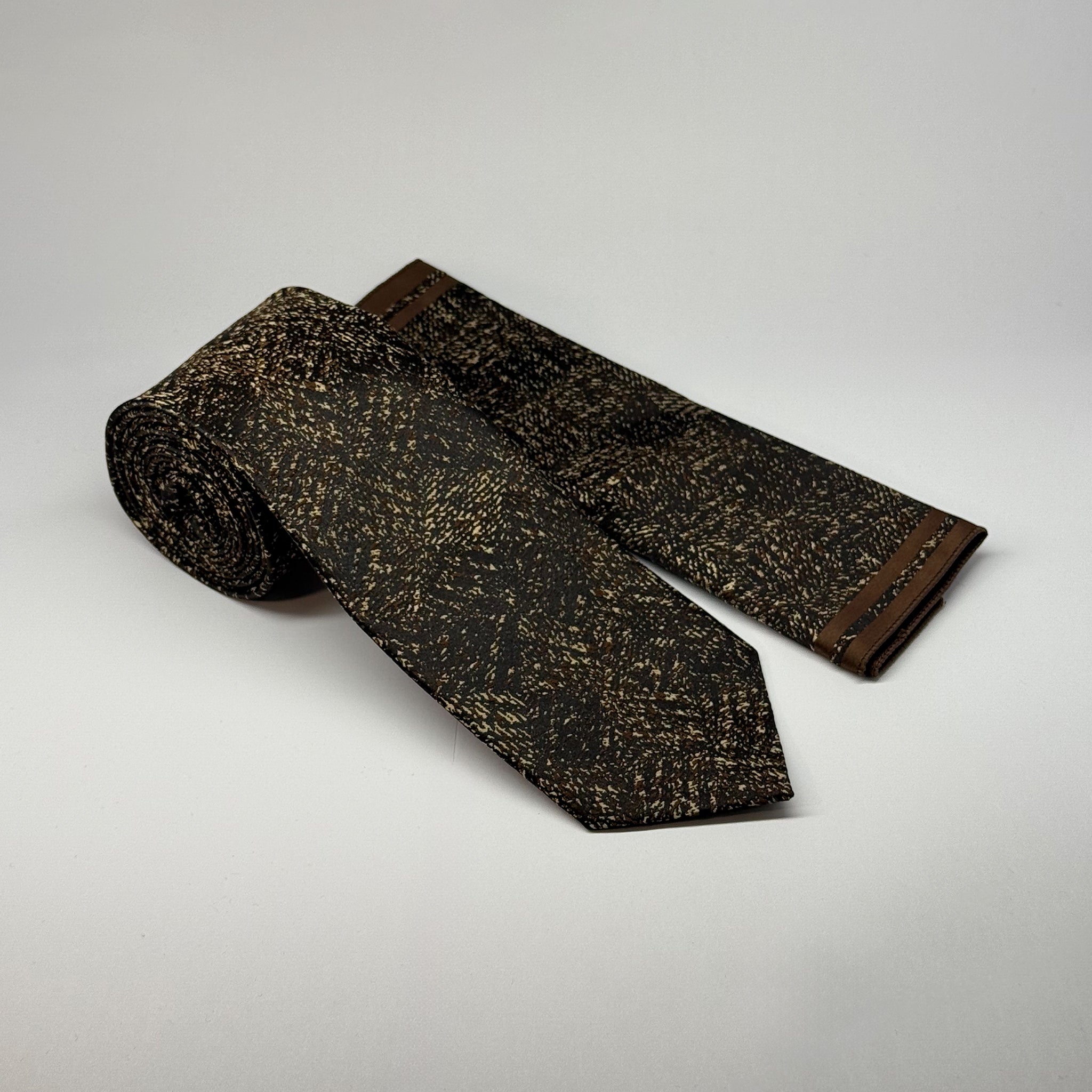 MC Bark - Tie & Pocket Square Set in Brown