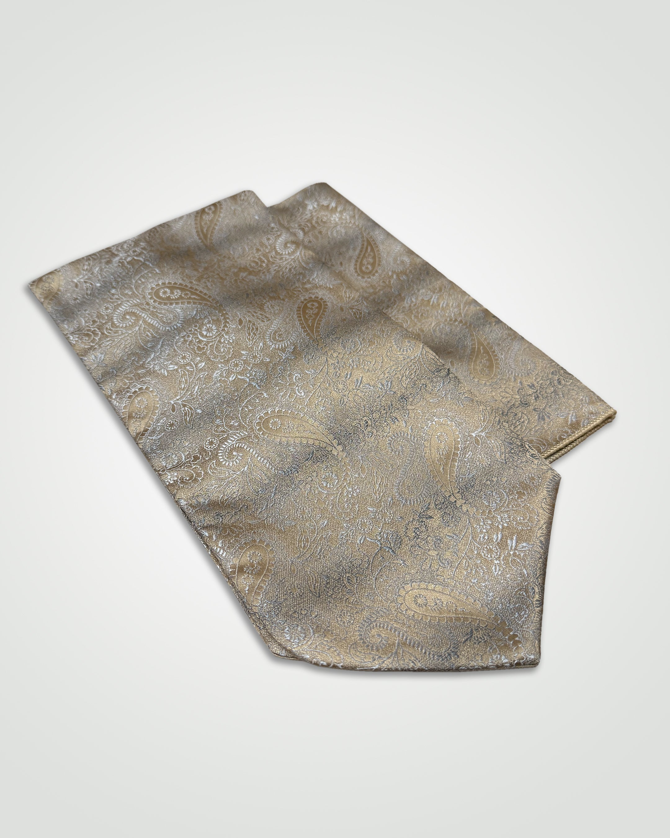 MC Paisley - Cravat & Pocket Square Set in Champagne