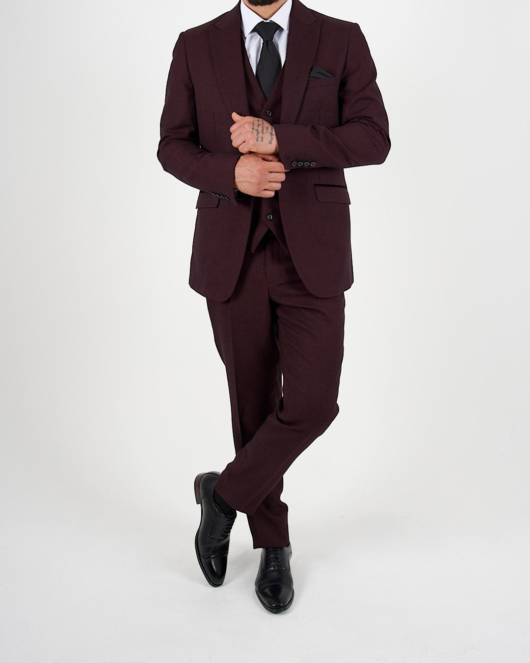 Caridi Wine Regular Check Three Piece Suit
