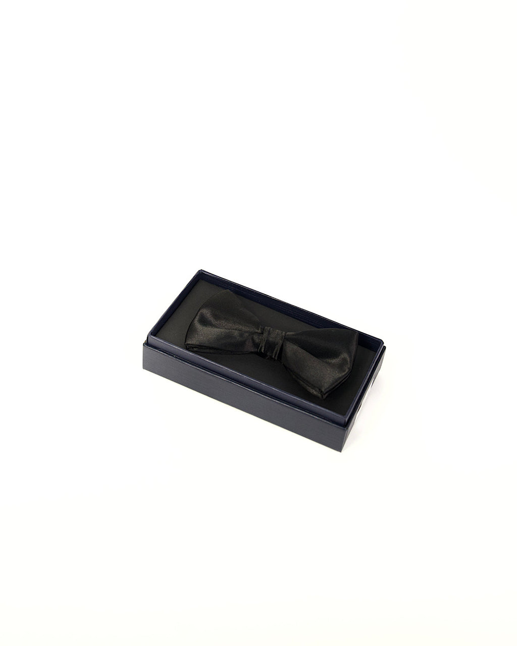 MD Stanley - Satin Bow Tie & Pocket Square Set