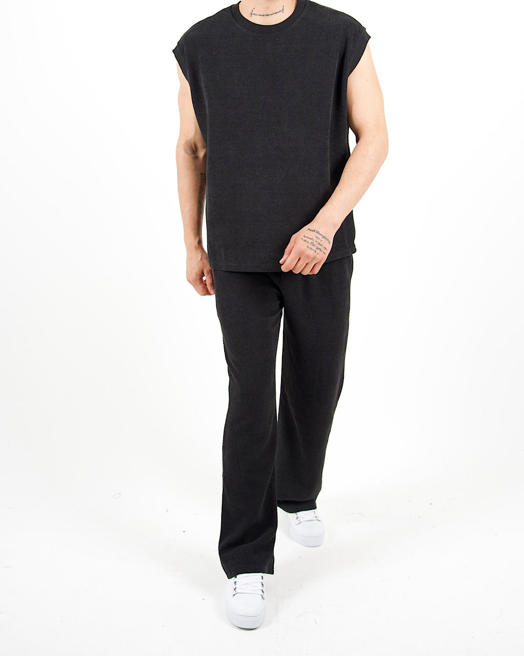Oversized Textured Sleeveless T-Shirt & Trouser Set