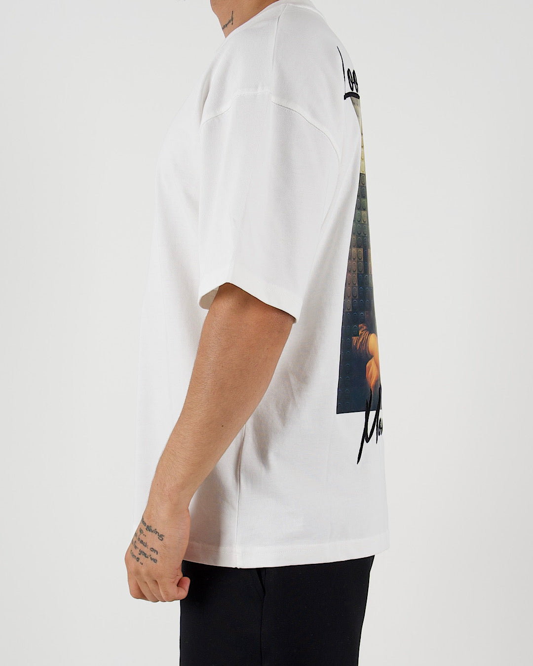 'Look Carefully' Mona Lisa Graphic T-Shirt