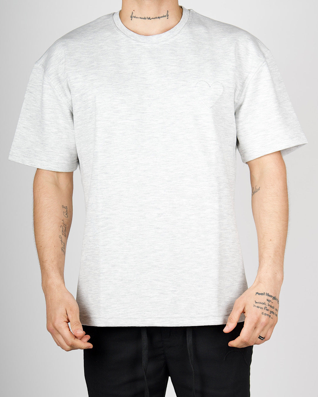 Oversized Heart Outline T-Shirt