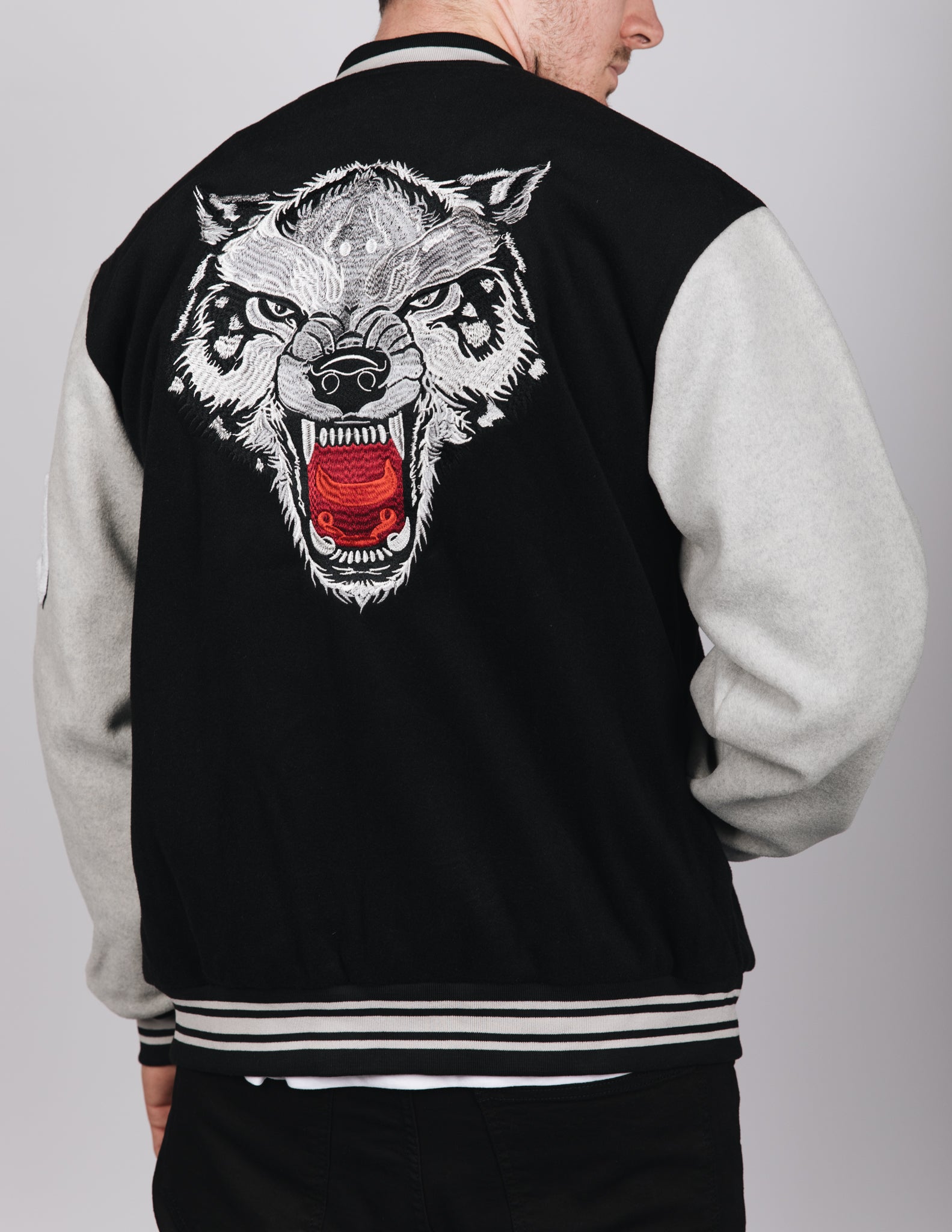 Wolf Design Baseball Bomber Black