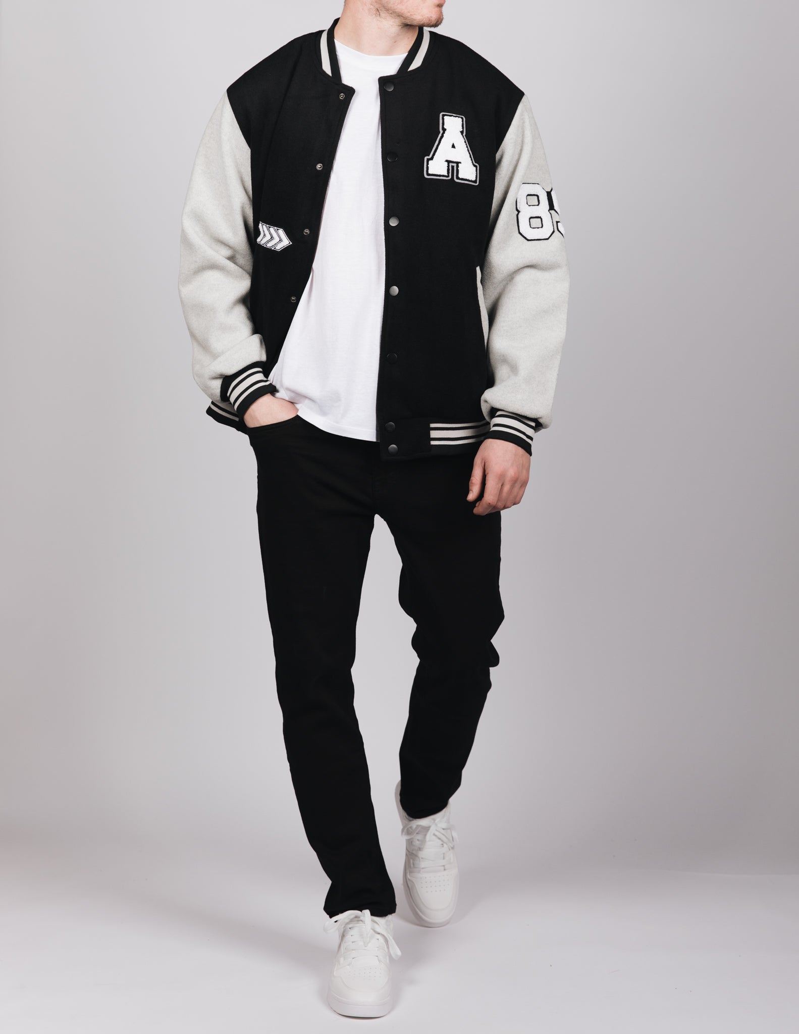 Wolf Design Baseball Bomber Black