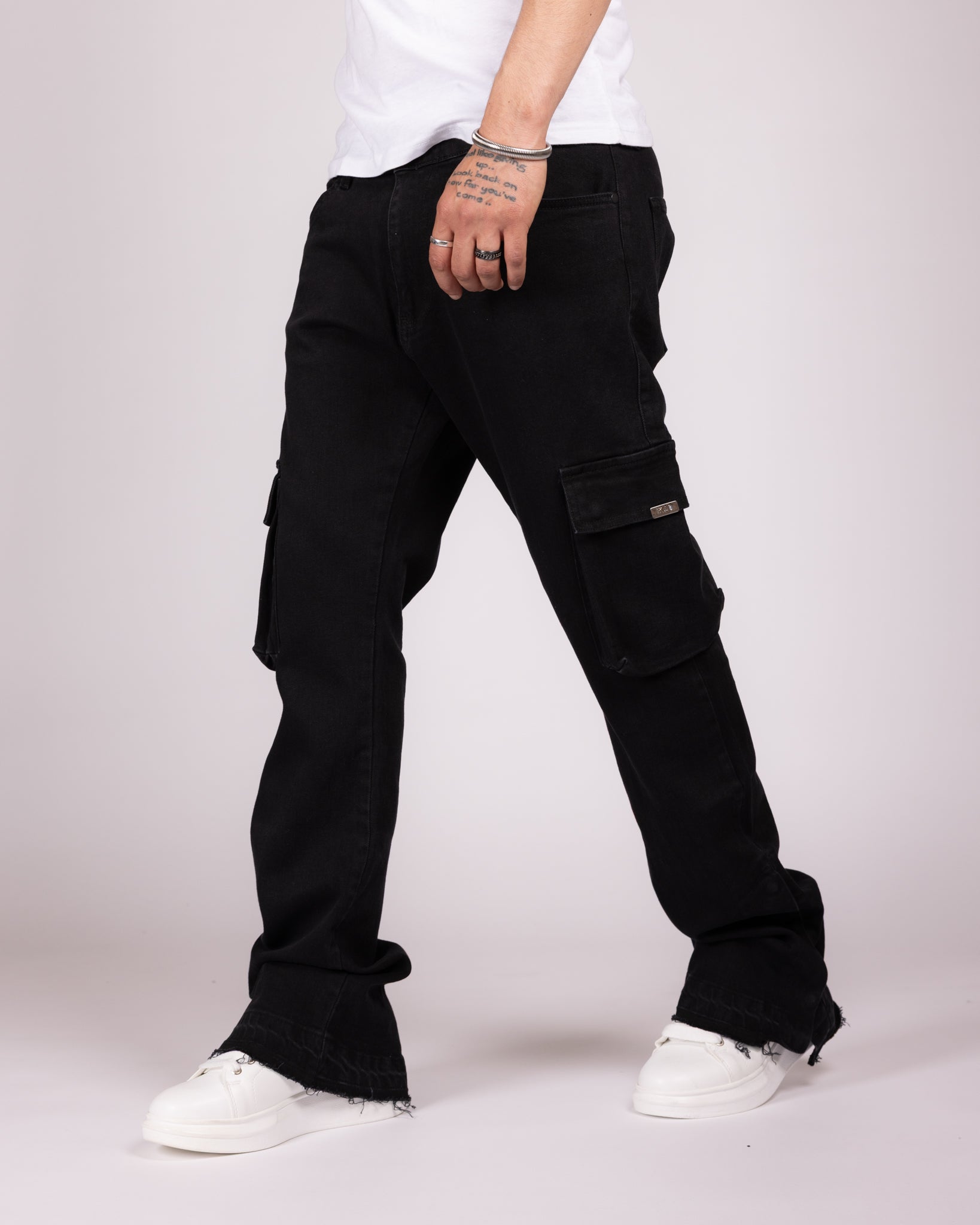 Flared Cargo Jeans with Raw Hem and Side Pockets
