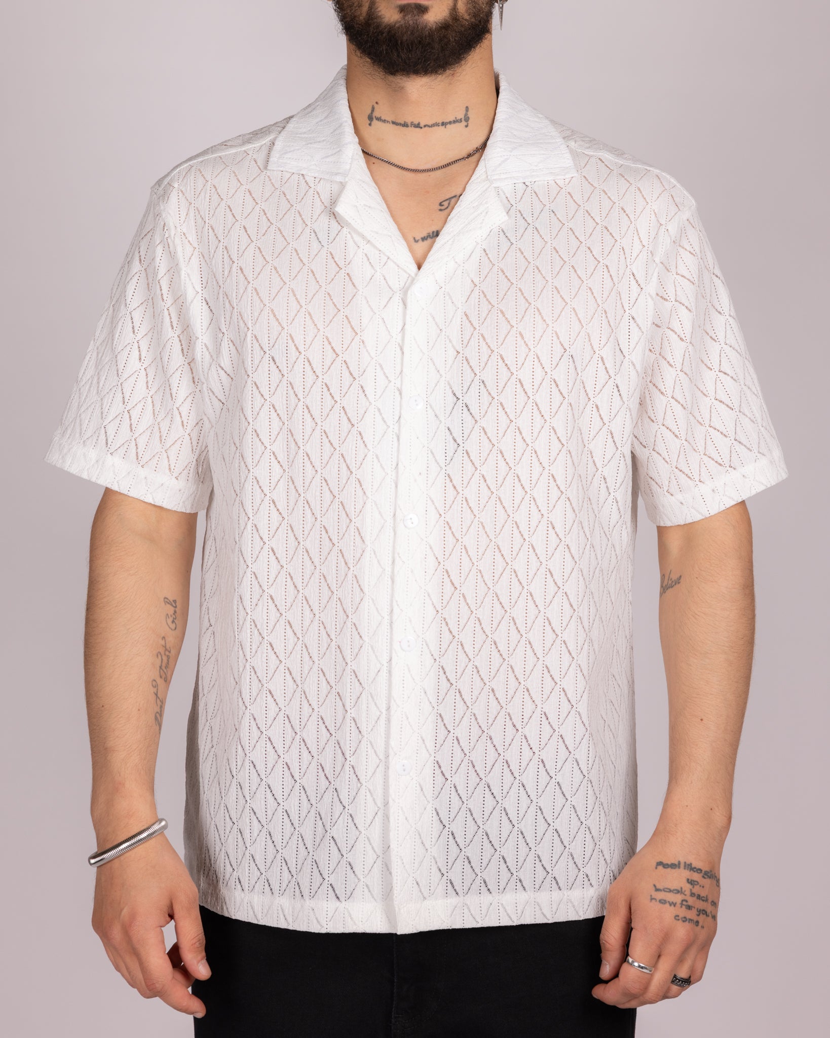 Textured Diamond-Pattern Short Sleeve Shirt