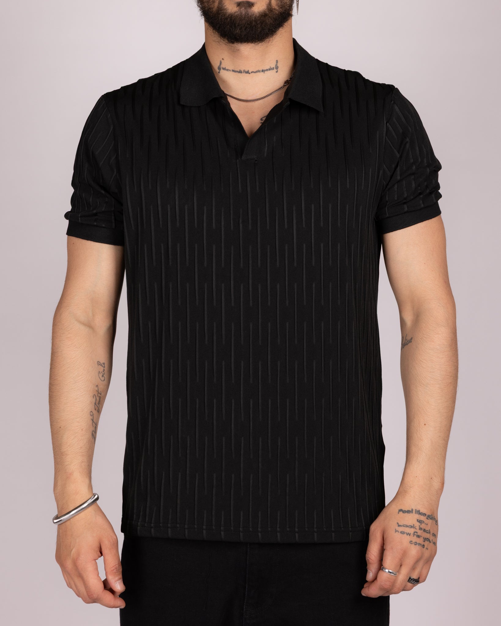 Vertical Dash Textured Short Sleeve Polo Shirt