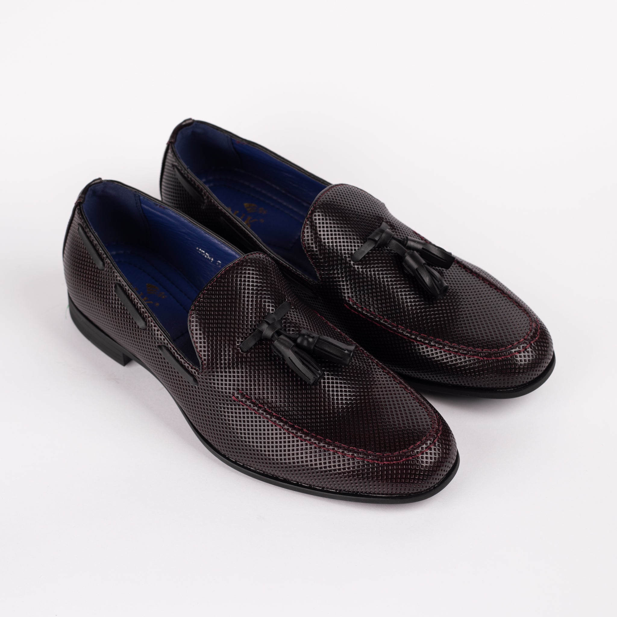 Wine Diamond Pattern Tassel Loafer