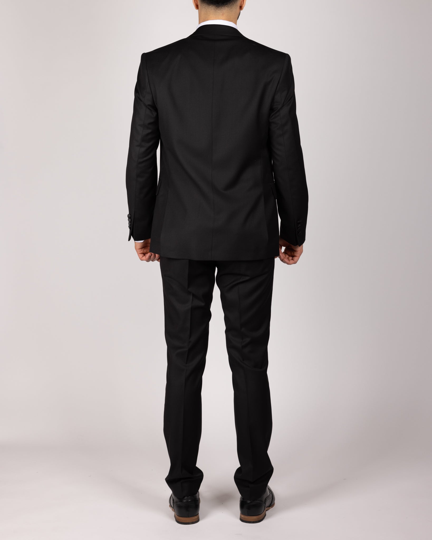 Oscar Black Peak Lapel Tuxedo Suit